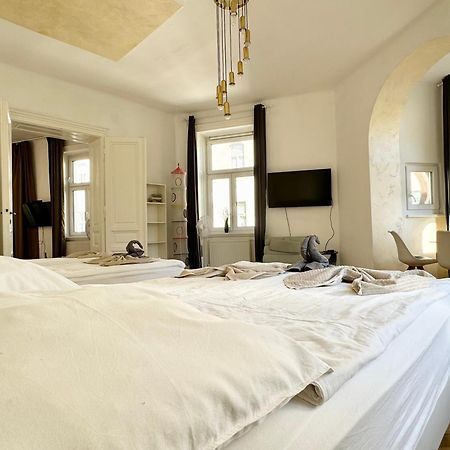 Premium Apartment Located At The Famous Vienna Kutschkermarkt Ngoại thất bức ảnh