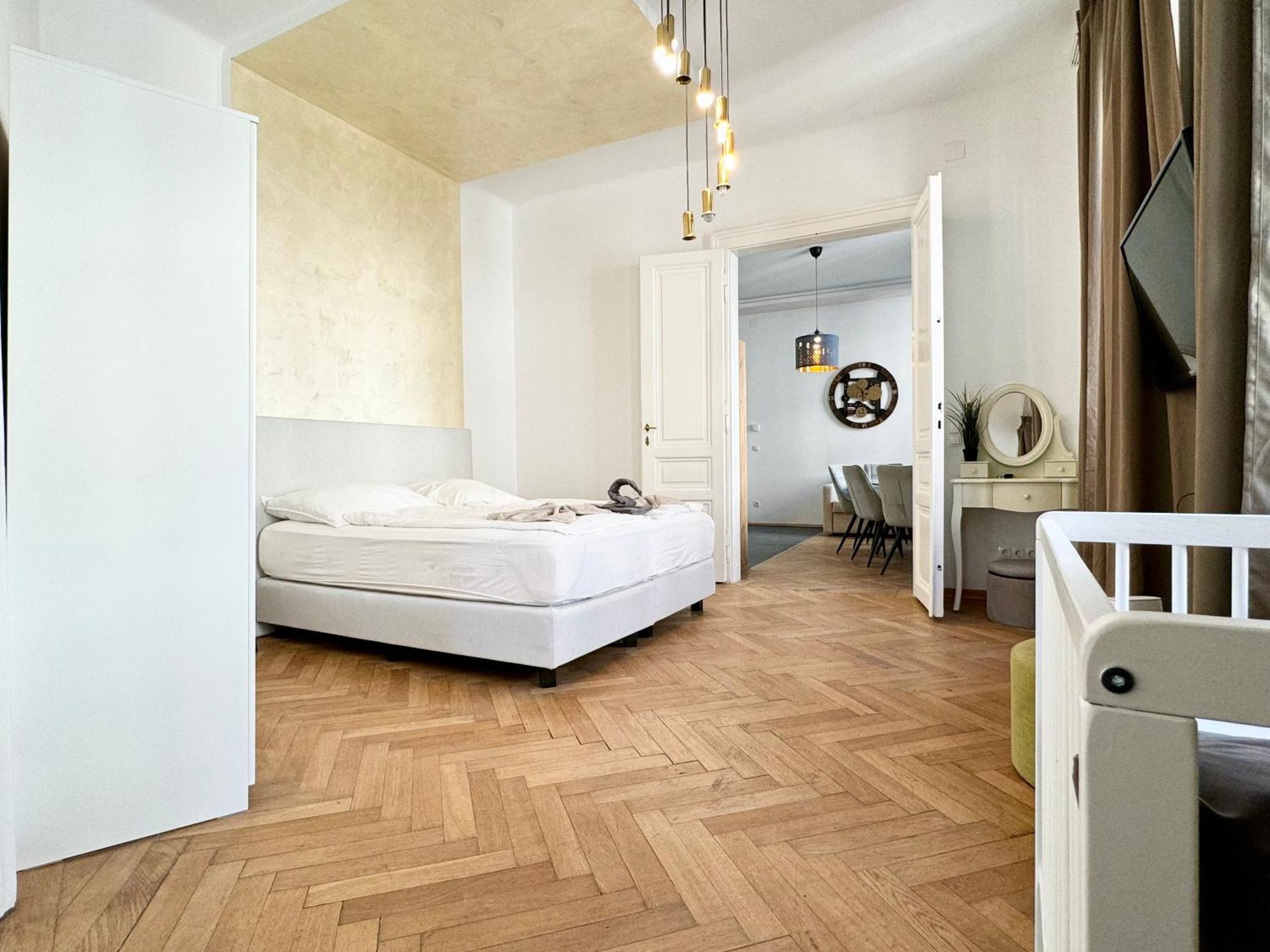 Premium Apartment Located At The Famous Vienna Kutschkermarkt Ngoại thất bức ảnh